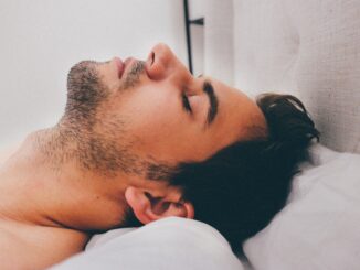 Does sleeping in afternoon increase weight